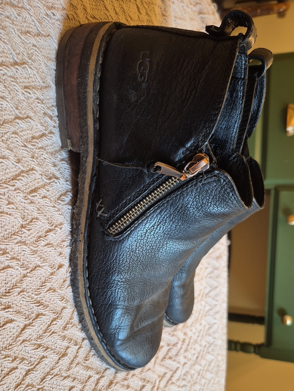 UGG Woman’s Black Leather Chukka Boot with Side Zip